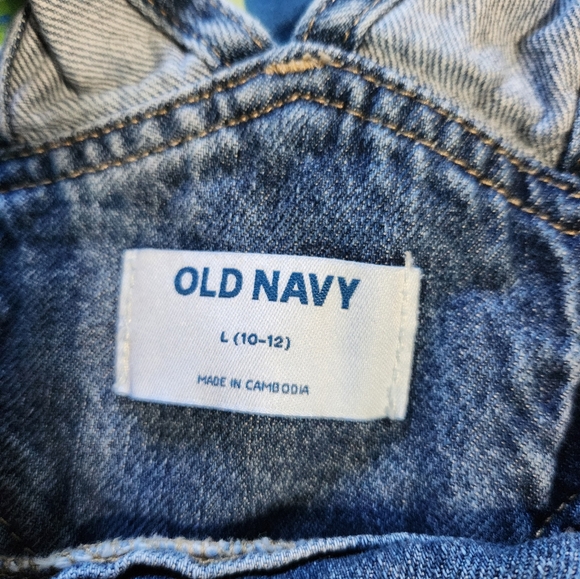 Girls old navy overall - Picture 2 of 7